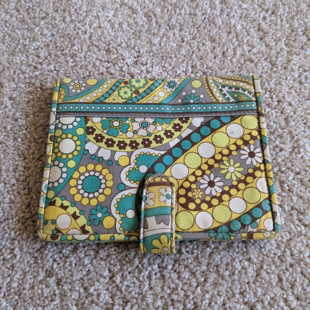 Retired Vera Bradley Lemon Parfait Travel Wallet Passport ID Case